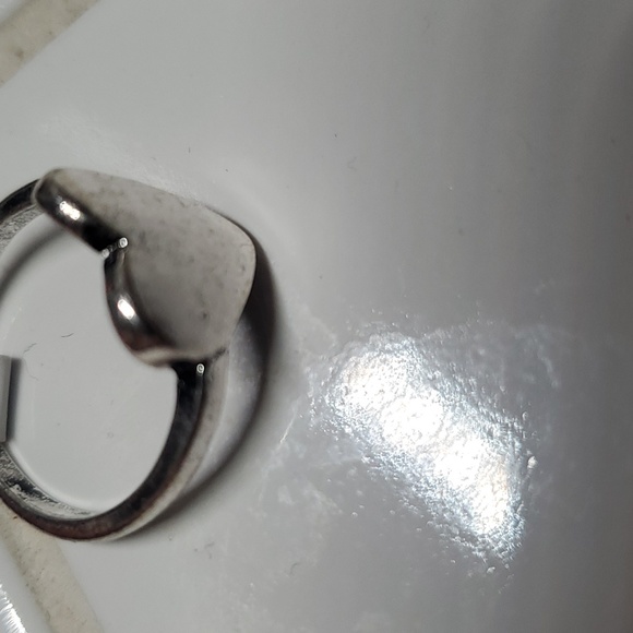 Accessories - Silver Heart Ring 💍